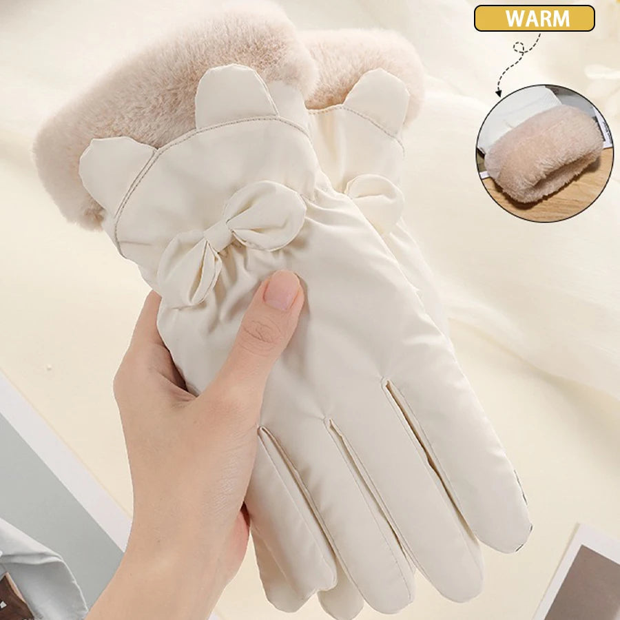 Elegant Touchscreen Winter Gloves for Women - detail