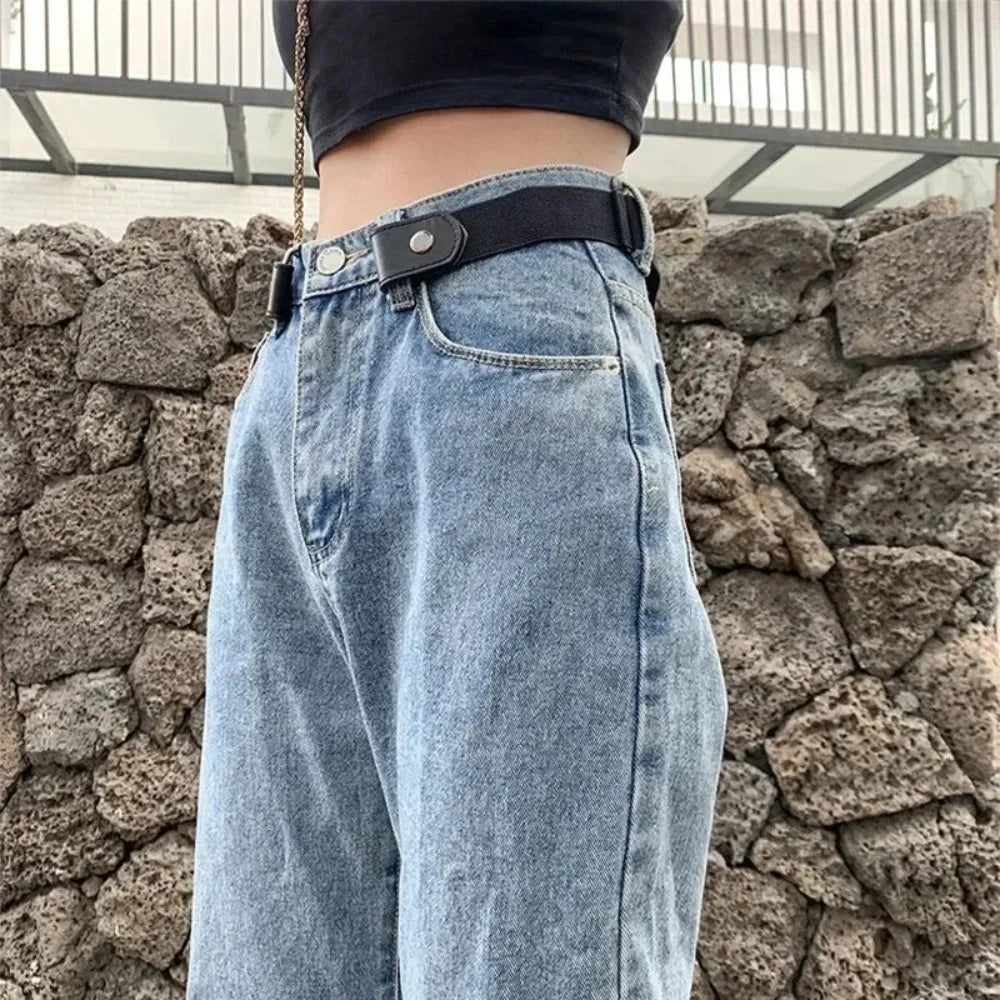 Adjustable Elastic Invisible No Buckle Belt - in use
