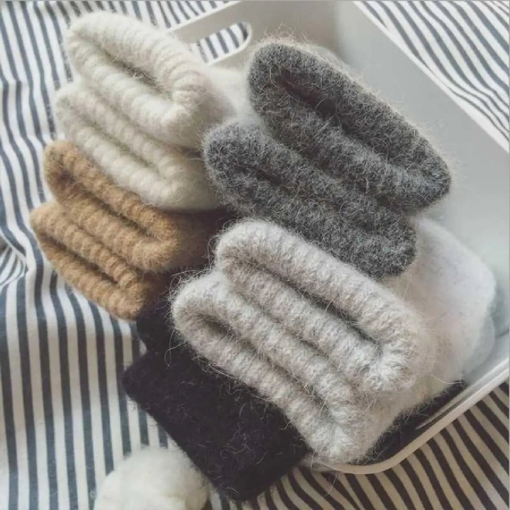 Cashmere Knit Mittens Winter for Women - detail