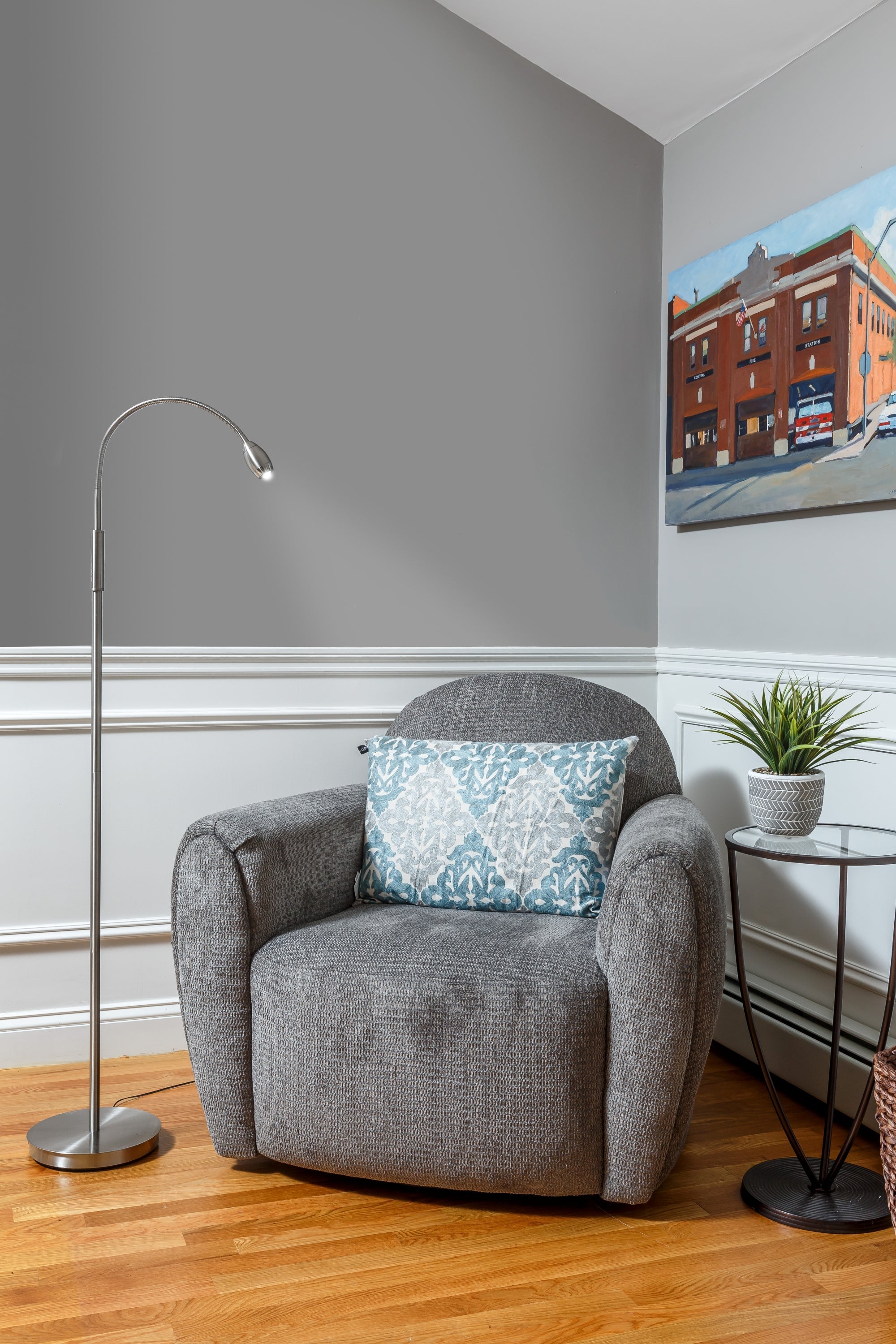 Natural Daylight LED Adjustable Beam Floor Lamp, Adjustable