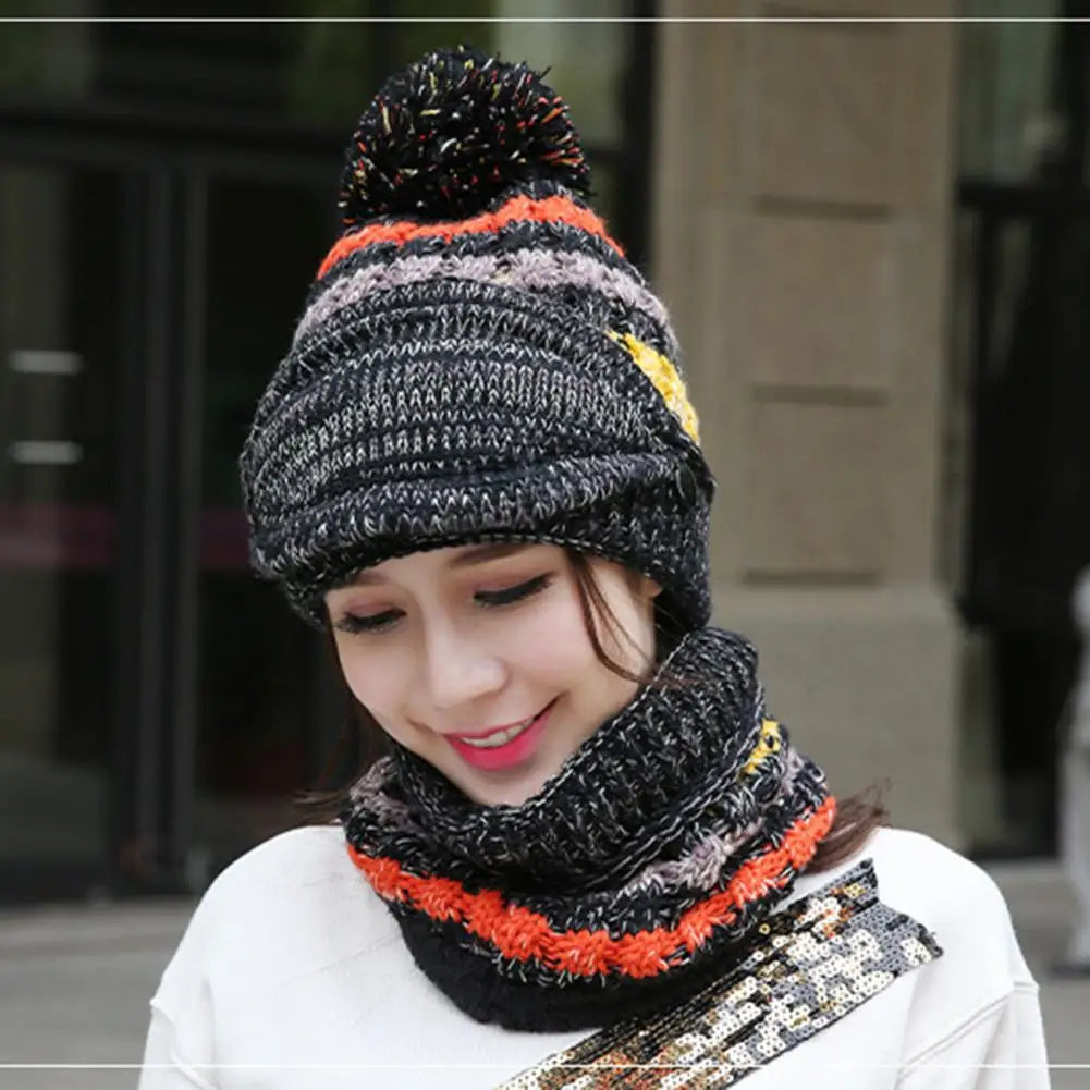 Cozy Knitted Hat Scarf Set with Velvet Lining - detail