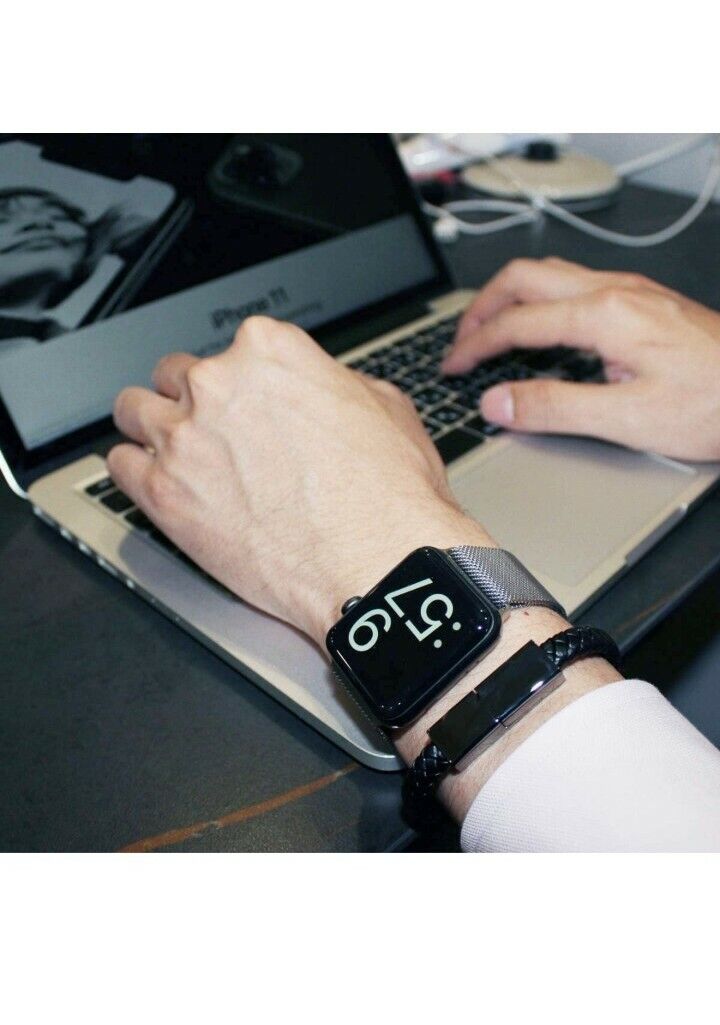 Charging and Data Sync Bracelet - detail