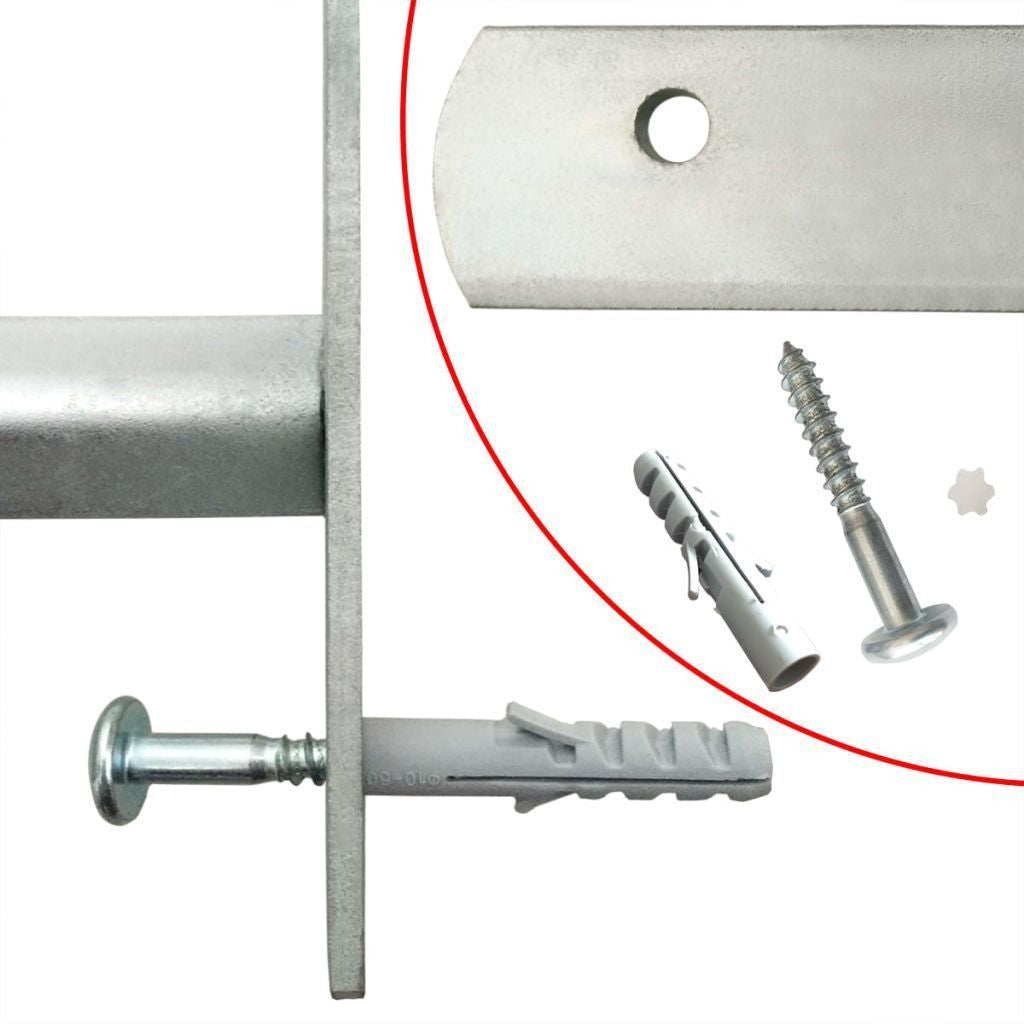 Adjustable safety grille for windows with 3 crossbars 700-1050 mm - in use