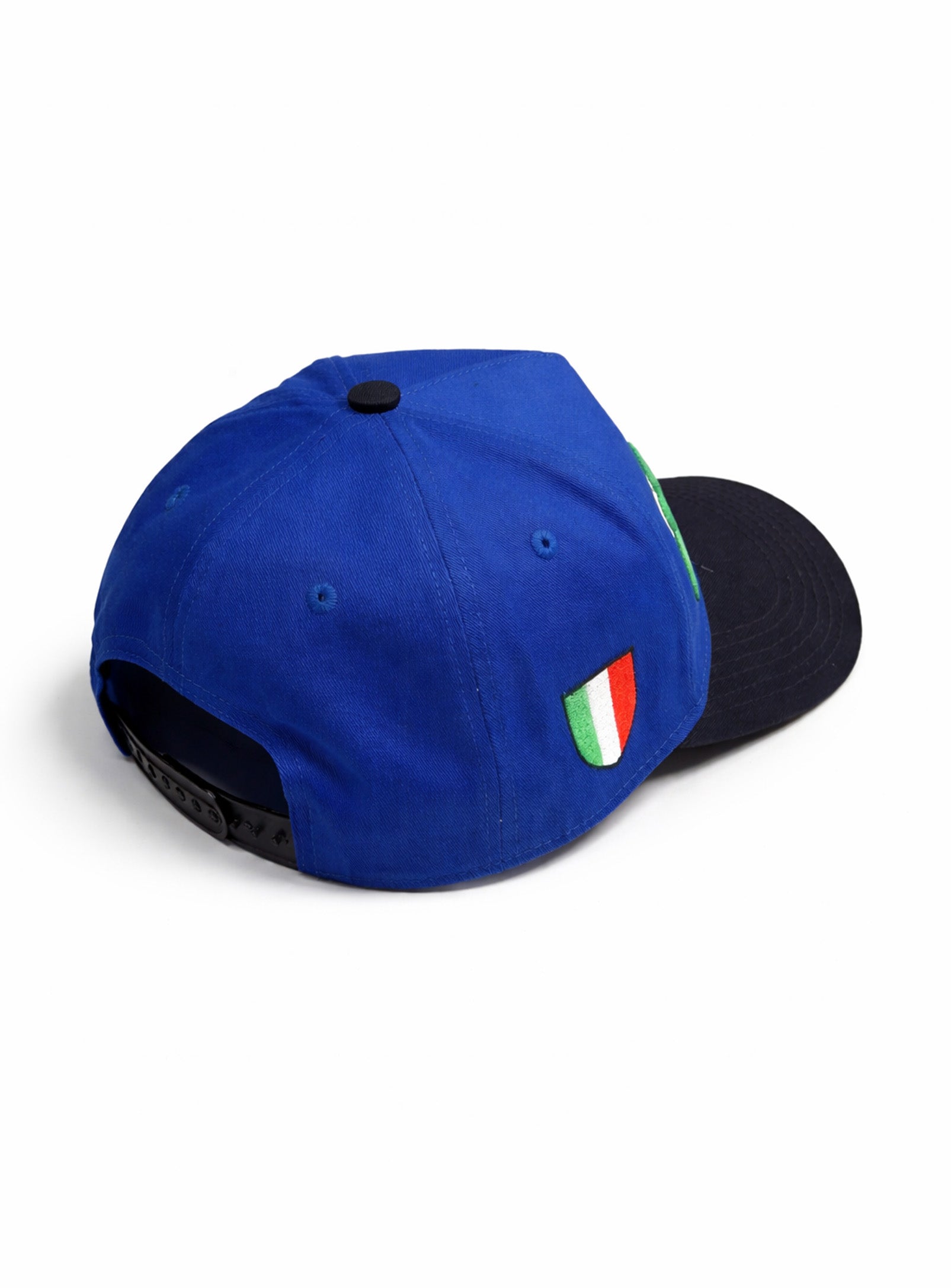 Italia Hitch Cap Adult || Casquette Hitch Italia Adulte - in use