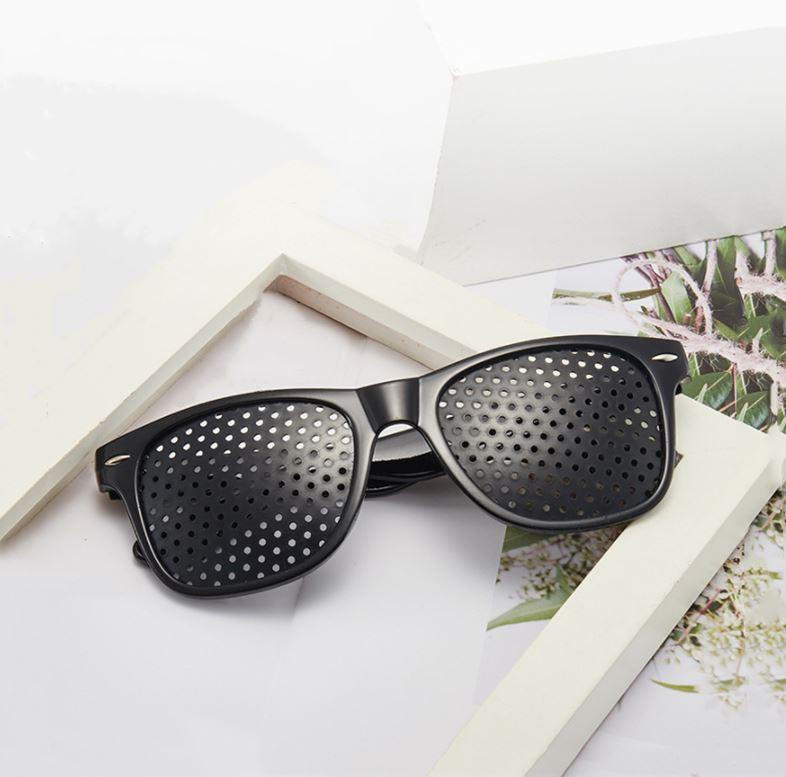 Anti-Fatigue Pinhole Glasses - detail