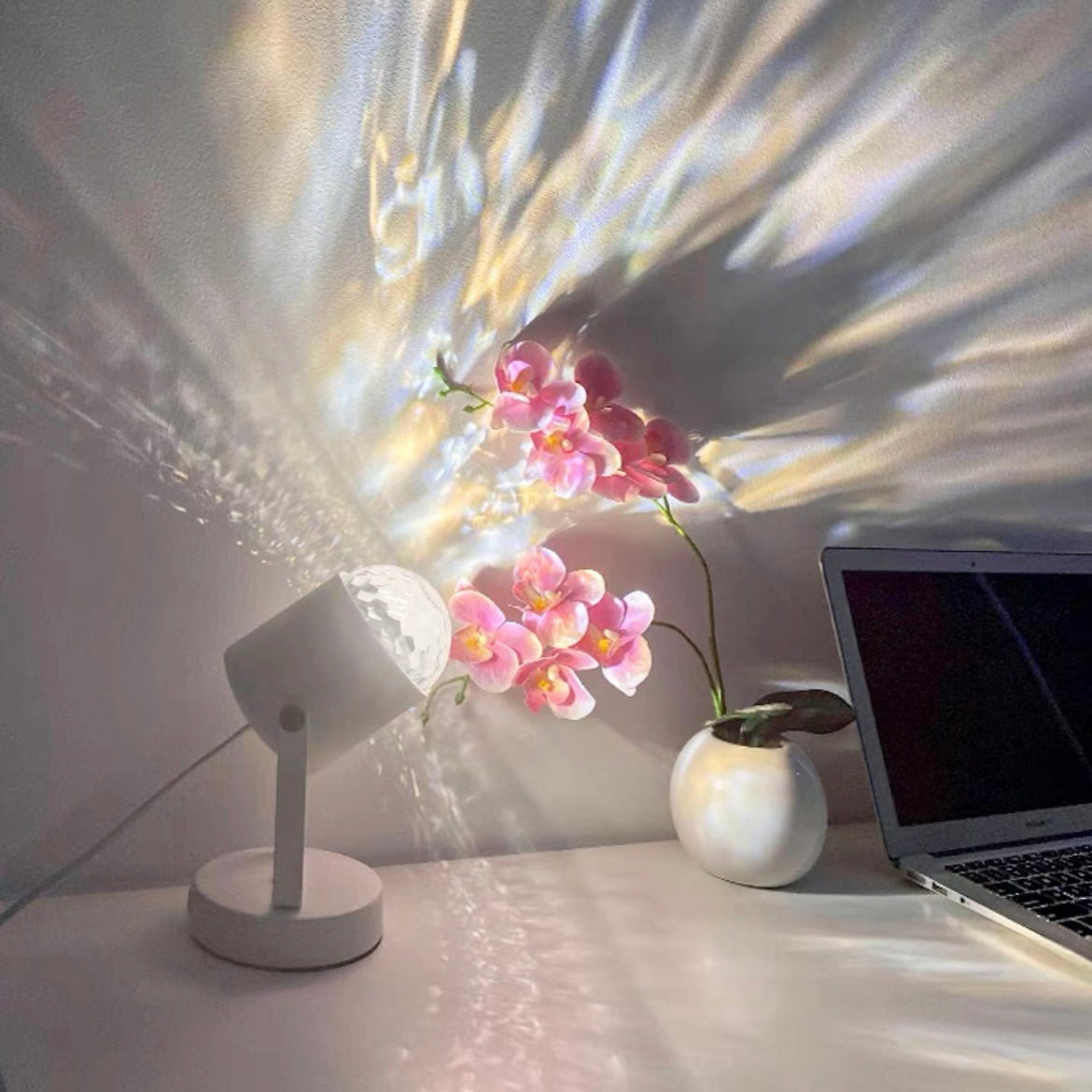 Ripple Projector Decorative Table Lamp - detail