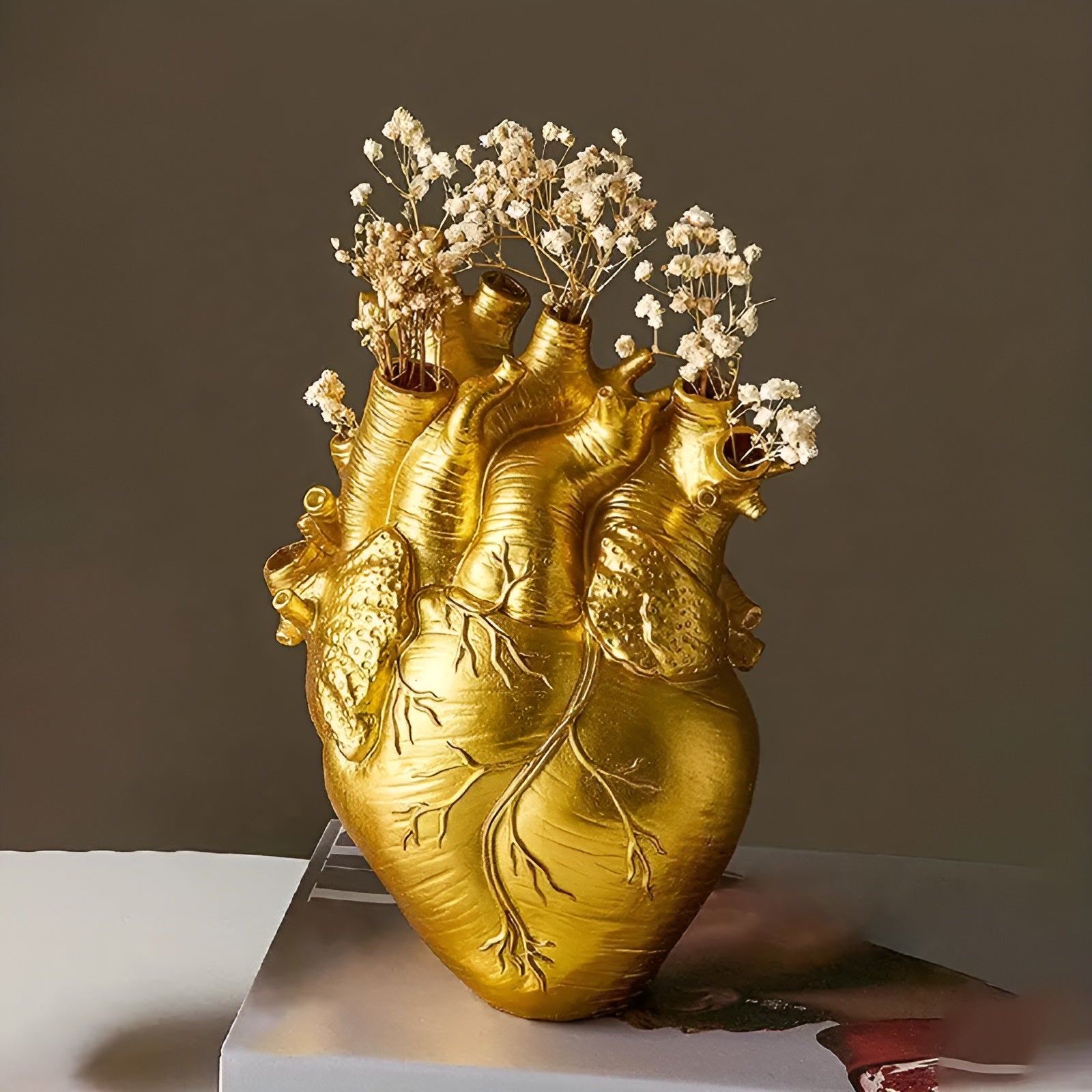Bamboo & Wood Lively Heart-Shaped Vase - detail