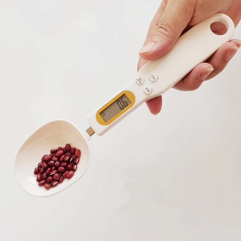 Digital Measuring Spoon - in use