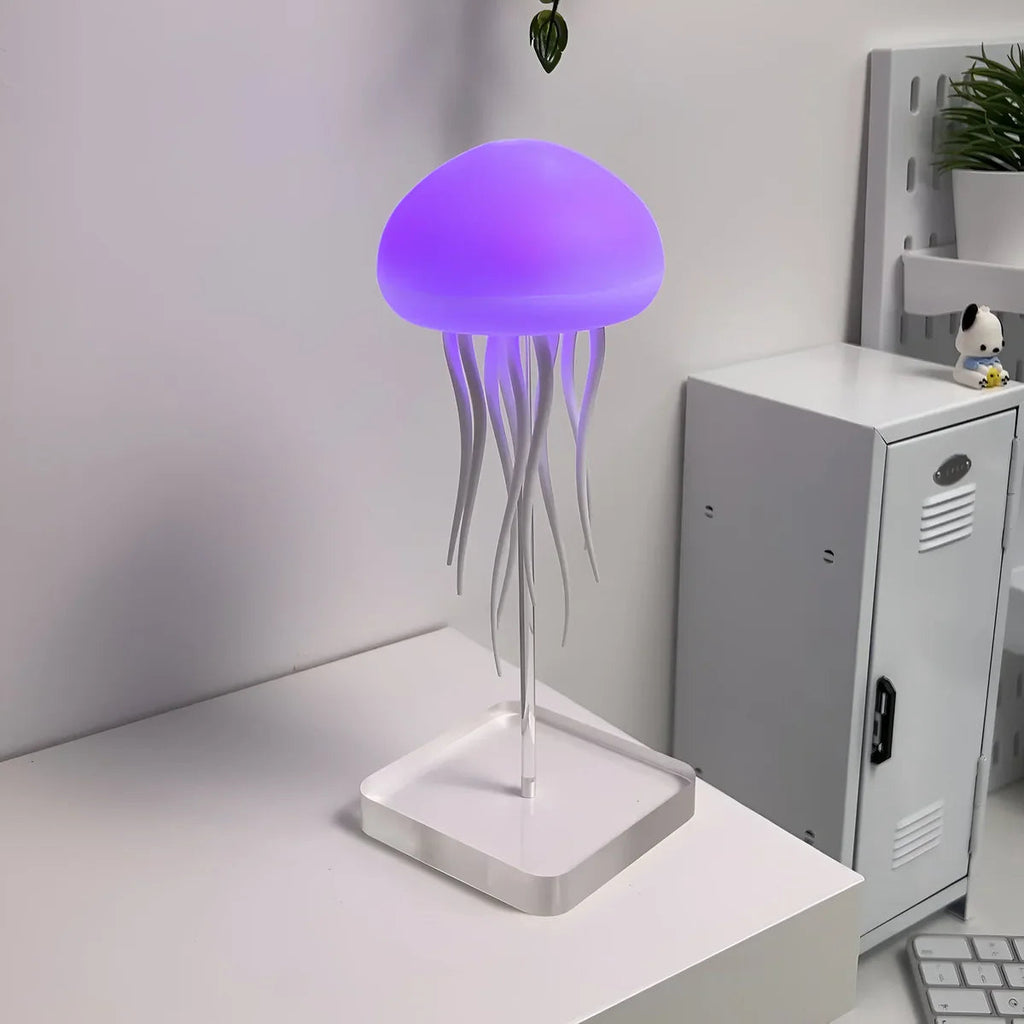 Dancing Jellyfish Lamp - in use