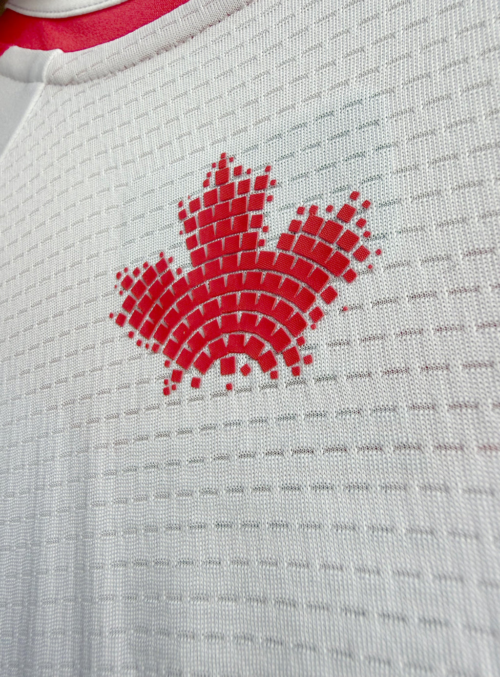 Canada Soccer Jersey || Maillot de Soccer Canada - alternate angle