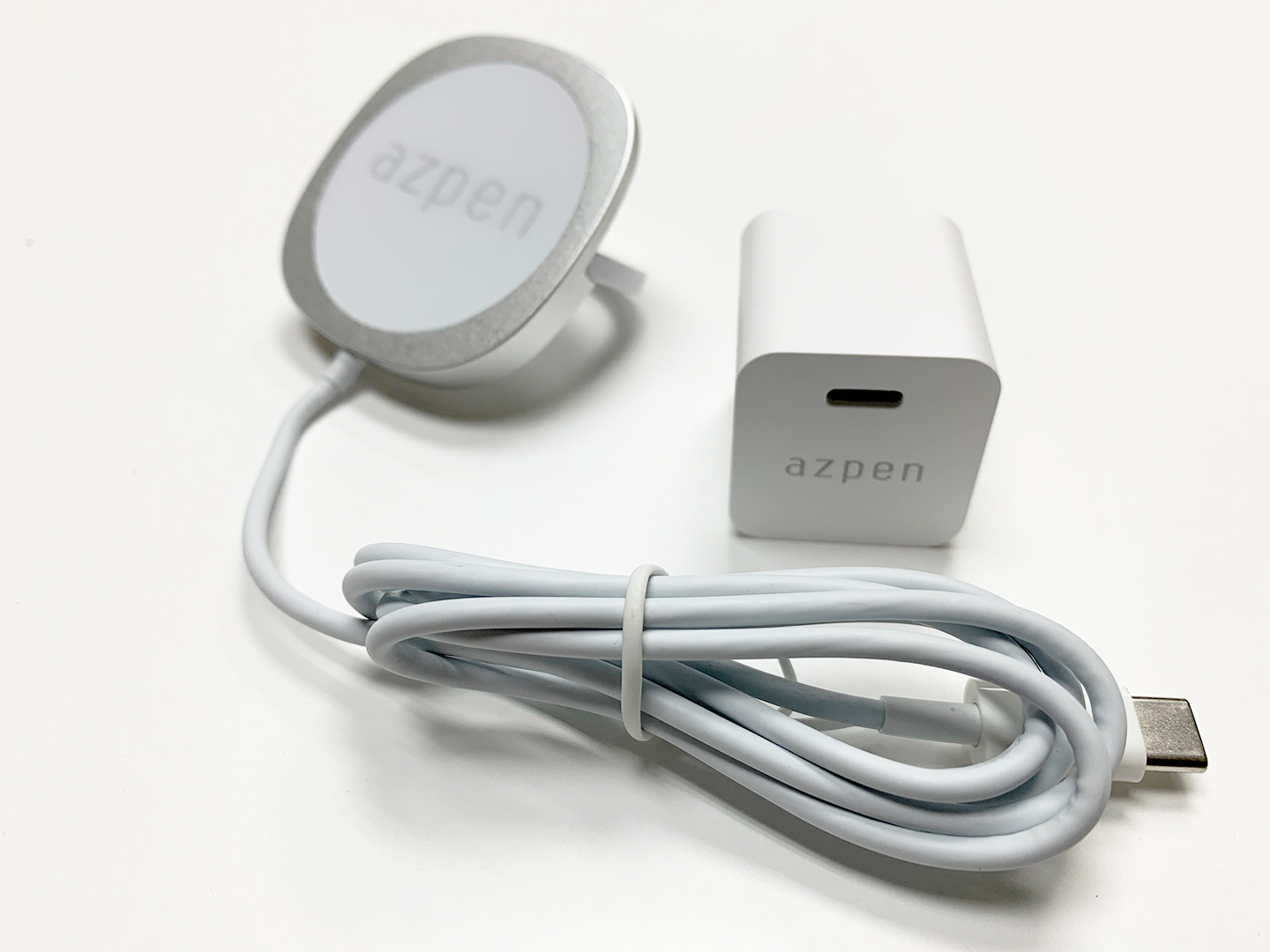 MagCharger + 20 Watt Charger Bundle - detail