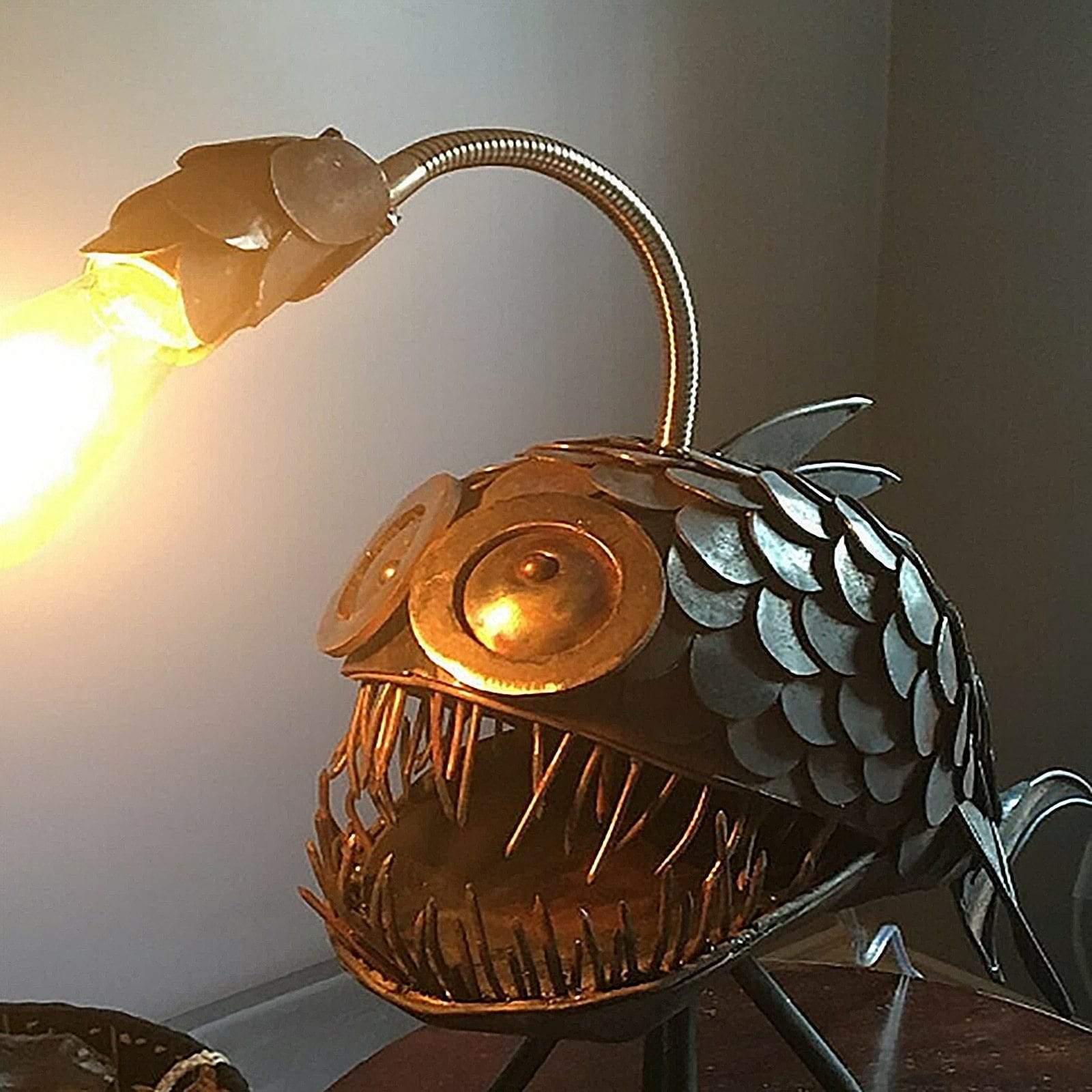 Anglerfish lamp - detail
