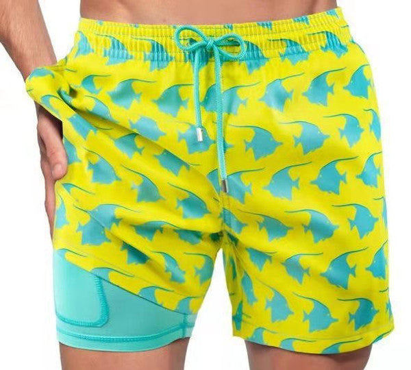 Beach shorts with lining - in use