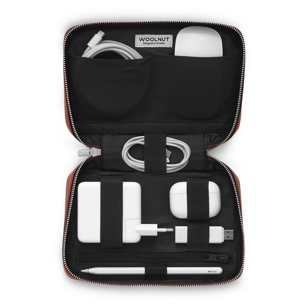 Woolnut Leather Tech Organizer, Leather