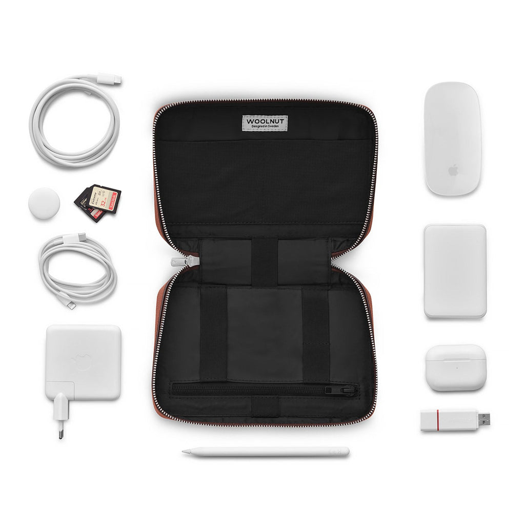 Woolnut Leather Tech Organizer, Leather
