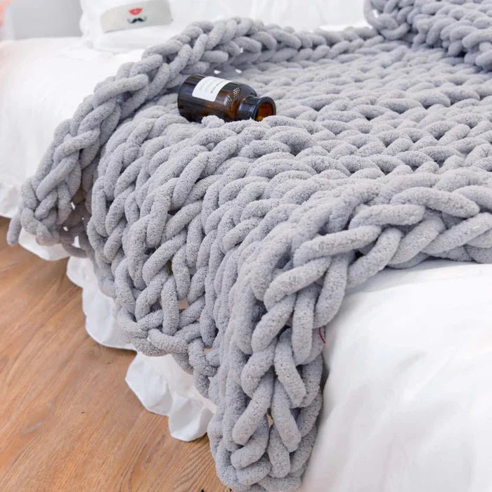 Chenille Chunky Knitted Blanket, Thick Cable Knit Throw for Couch Bed Sofa - detail