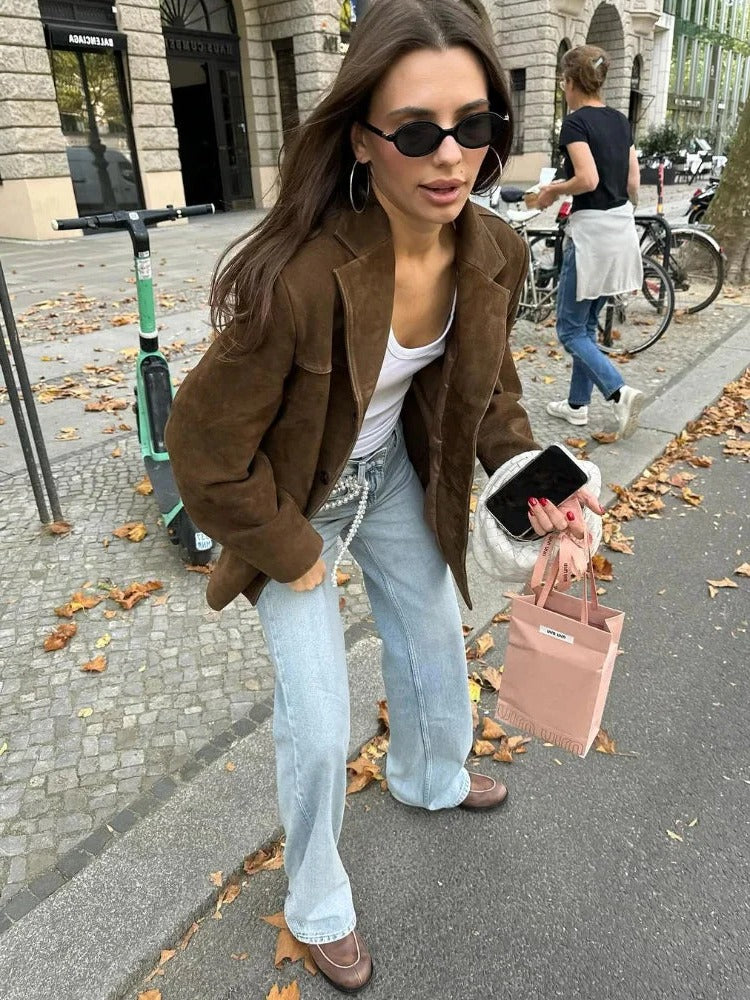 Elegant brown suede jacket for women - alternate angle