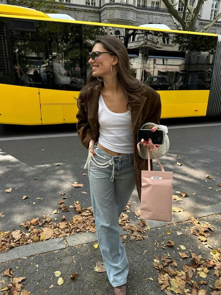 Elegant brown suede jacket for women - detail