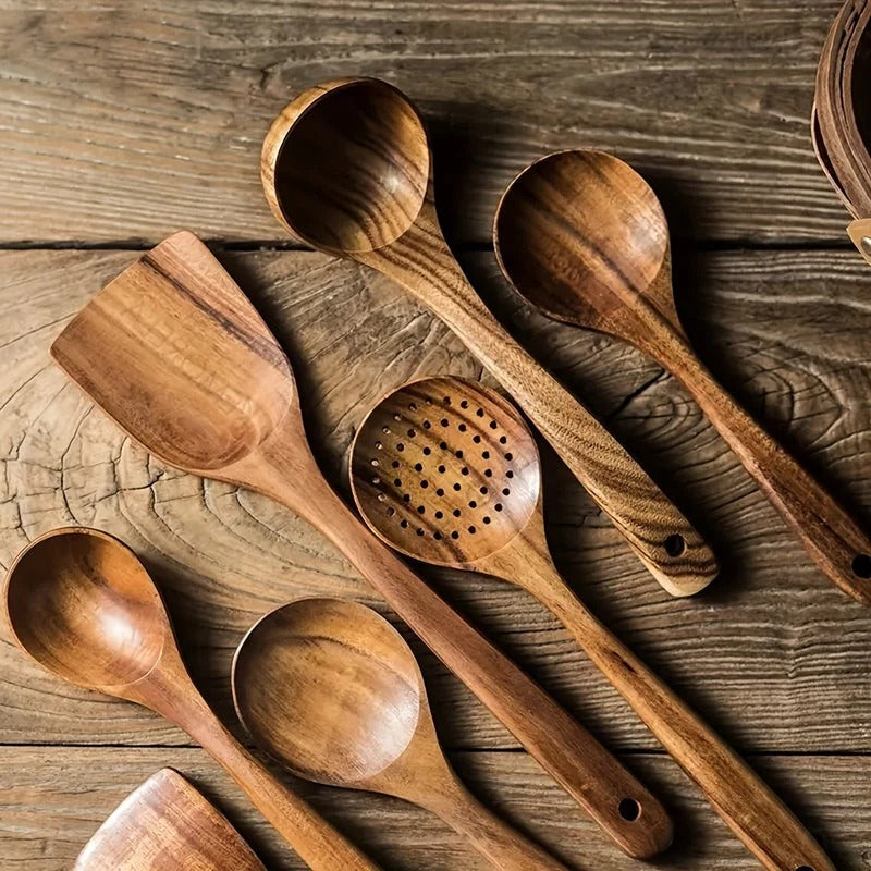 5-Piece Wooden Kitchen Utensil Set with Ergonomic Handles - detail