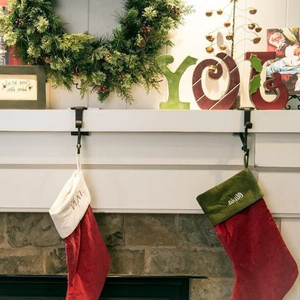 Adjustable Fireplace Stocking and Garland Hanger Set - detail