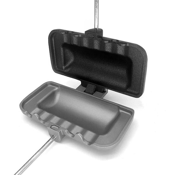 Double-Sided Sandwich Pan (Non-Stick)Double-Sided Sandwich Pan (Non-Stick) - in use