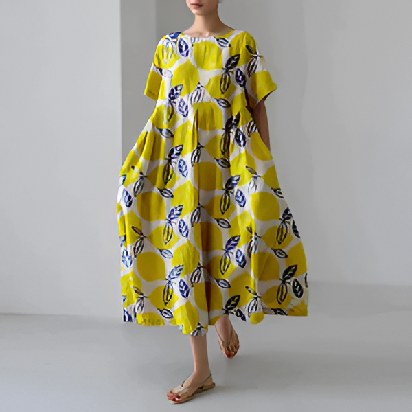 Casual and elegant dress with flora print - detail