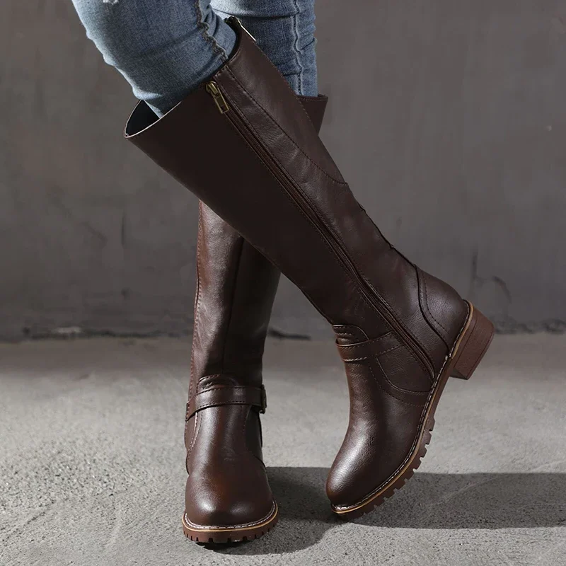 Elegant leather boots - trendy women's boots for every occasion - alternate angle