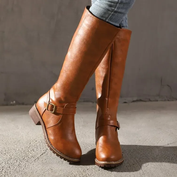 Elegant leather boots - trendy women's boots for every occasion
