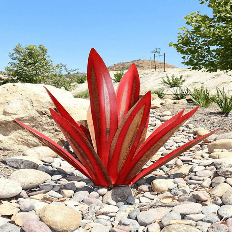 Agave Garden Lamp - in use
