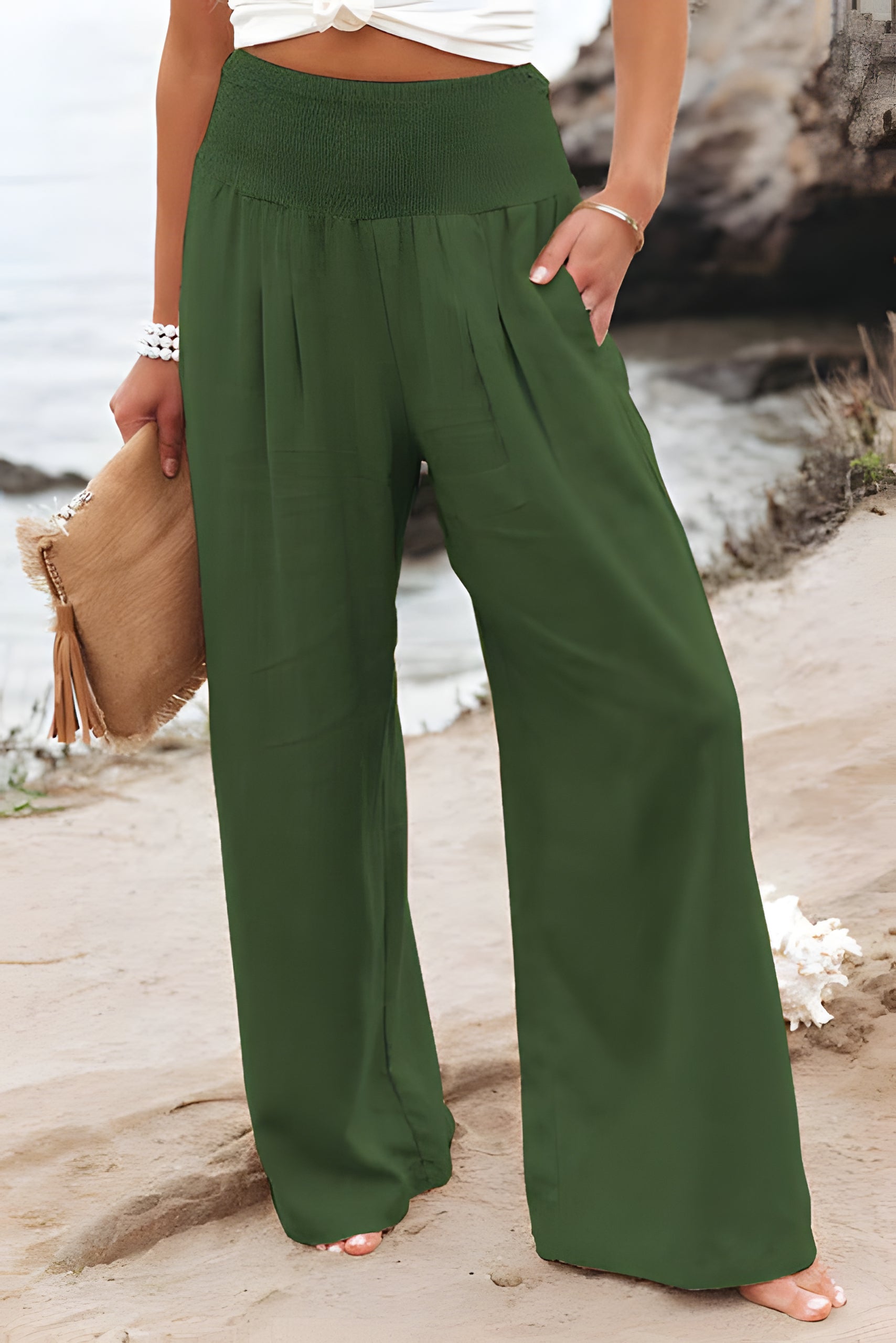 Comfortable linen trousers for women - in use