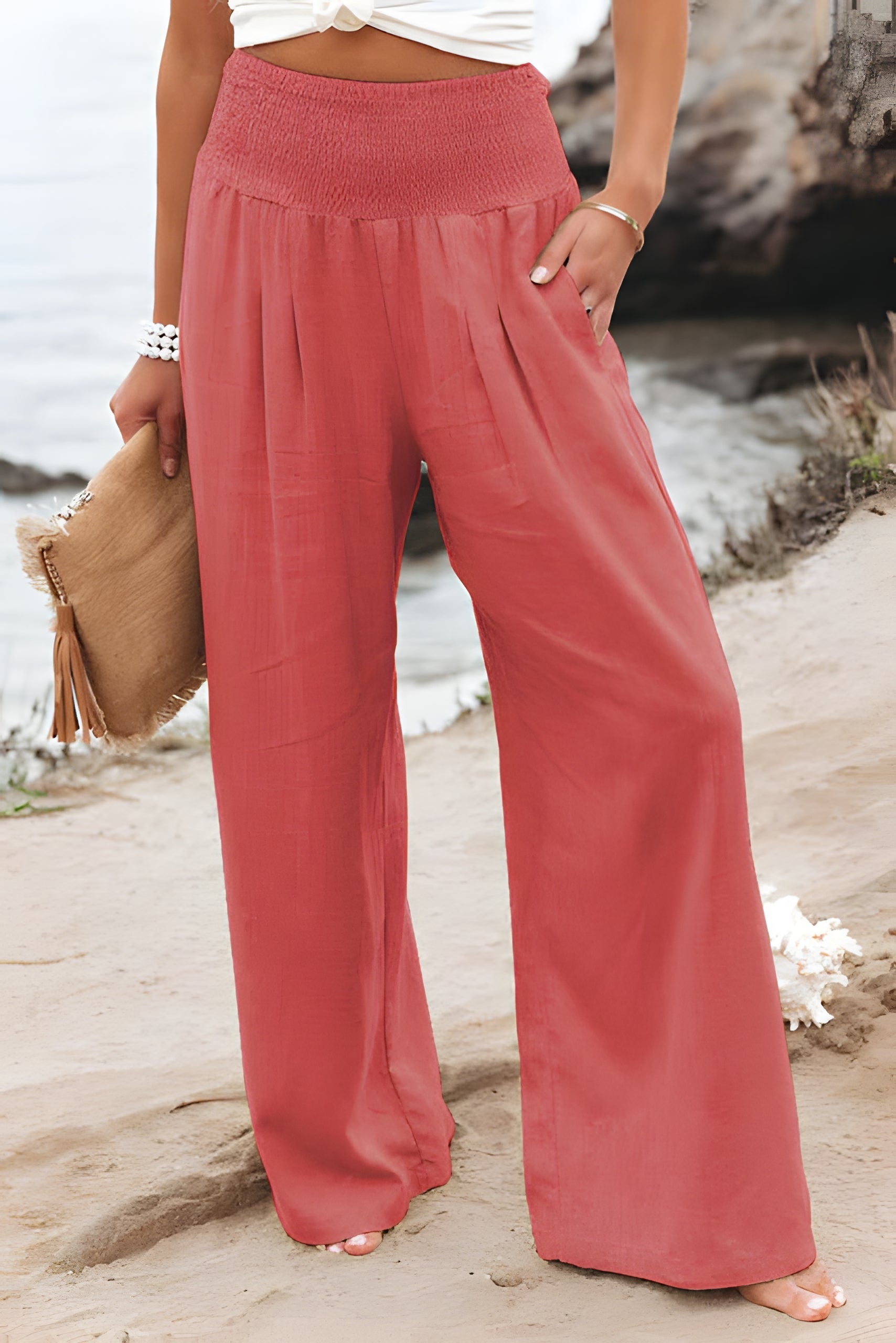 Comfortable linen trousers for women - detail