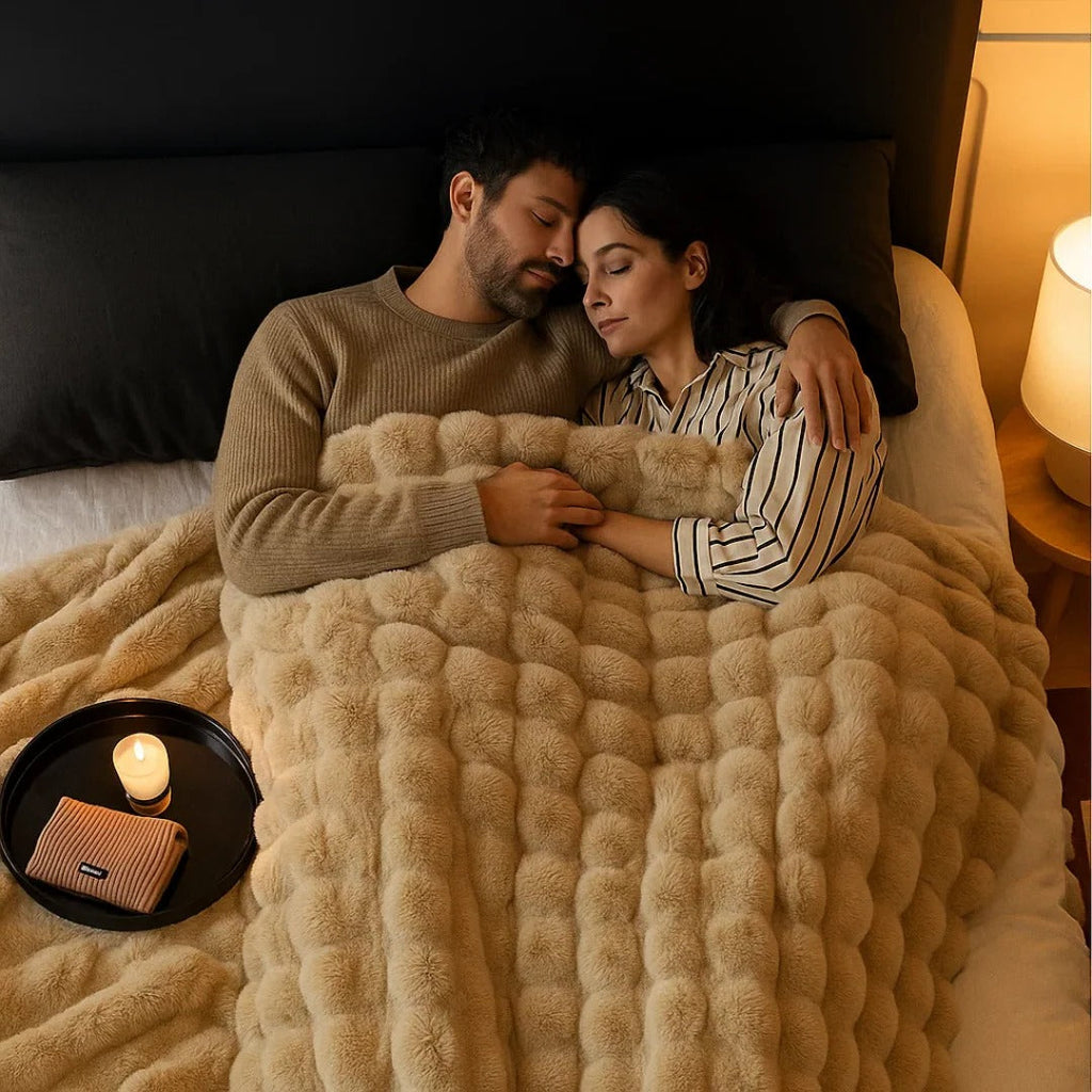 All-Season Blanket with Elegant Design - detail