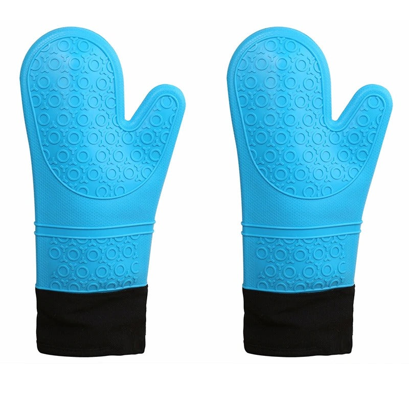 Heat-Resistant Oven Gloves - in use