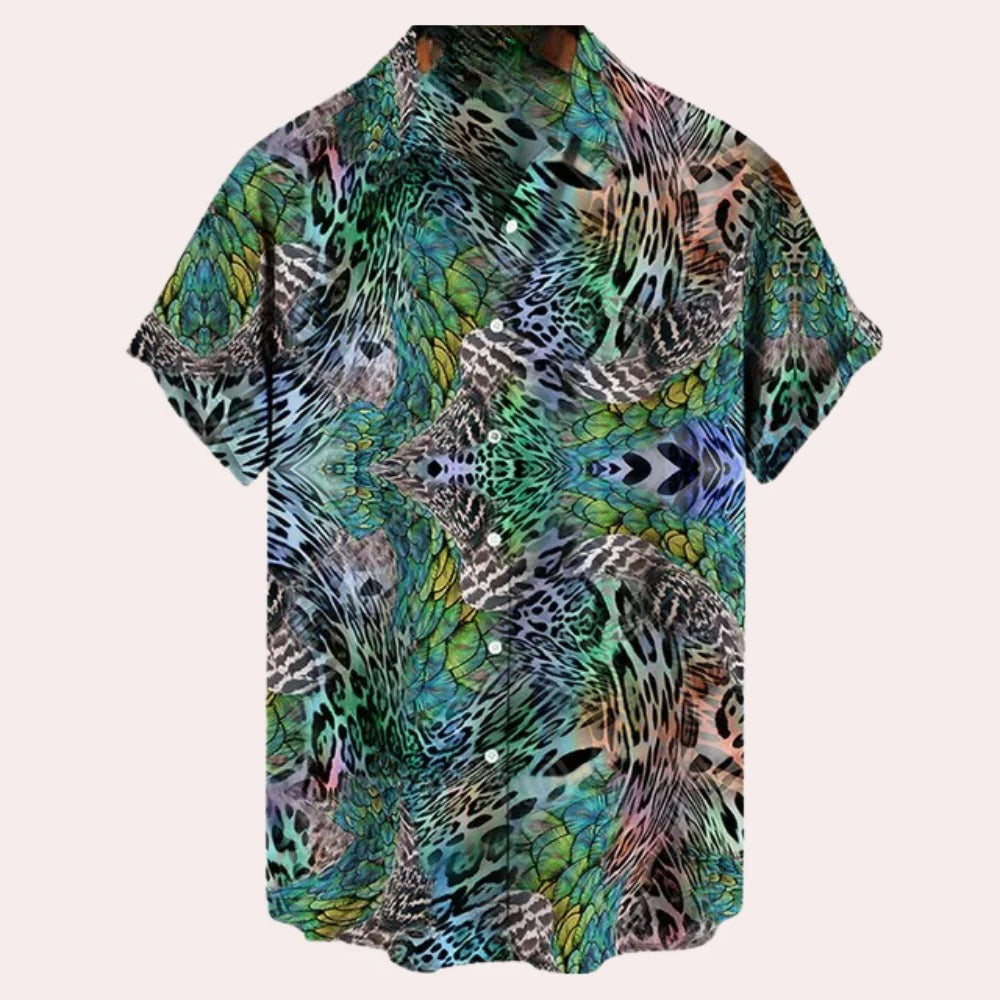 Comfortable Men's Shirt With Short Sleeves - alternate angle