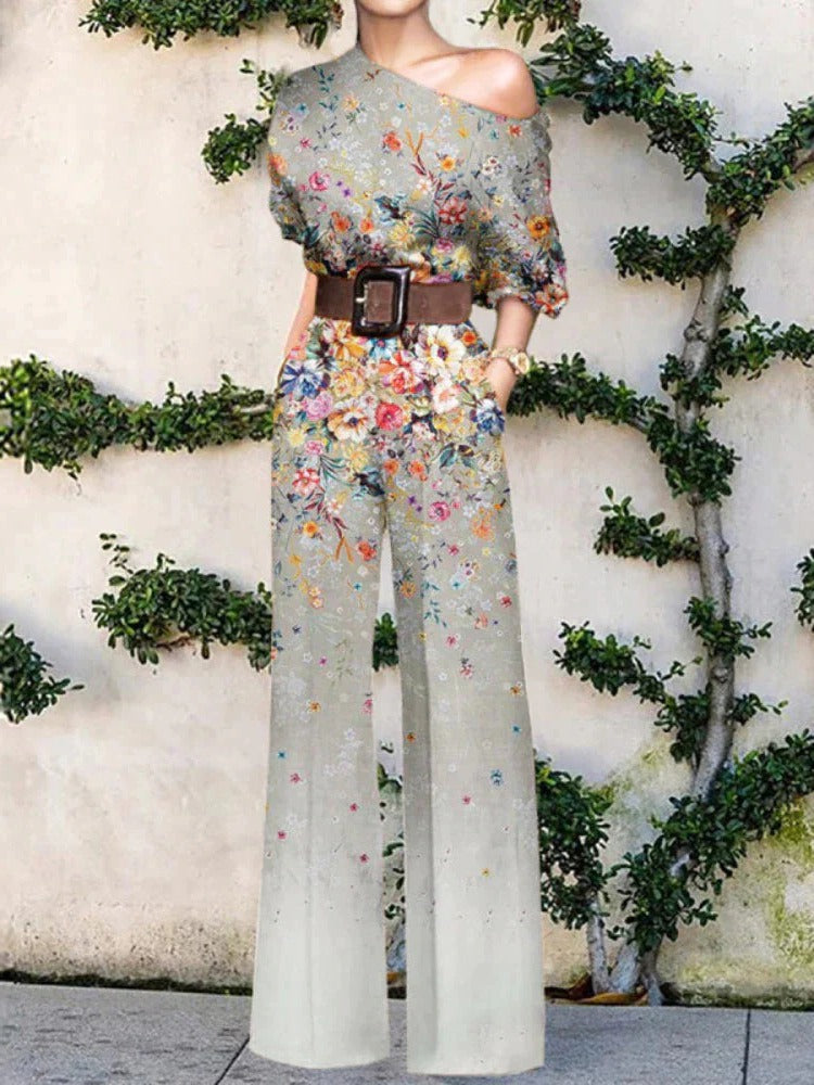 Elegant and modern women's overall, ideal for spring - in use