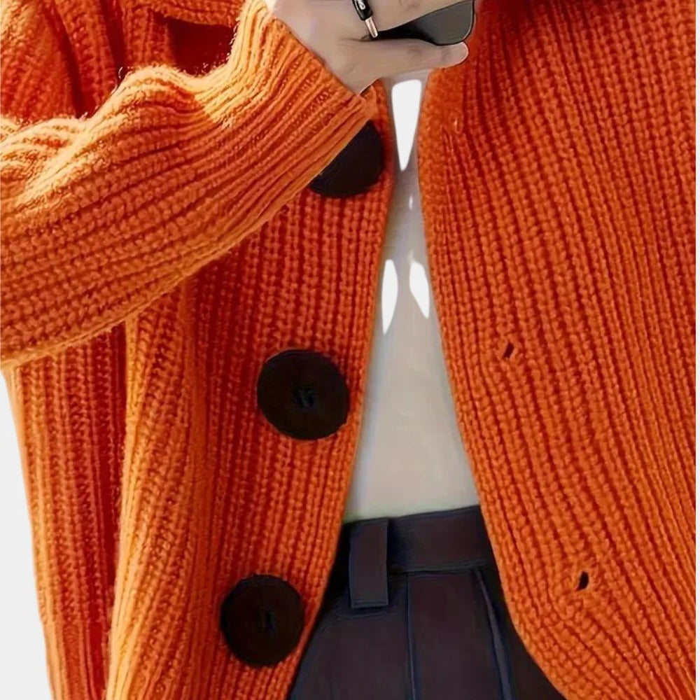 Elegant ladies cardigan - detail