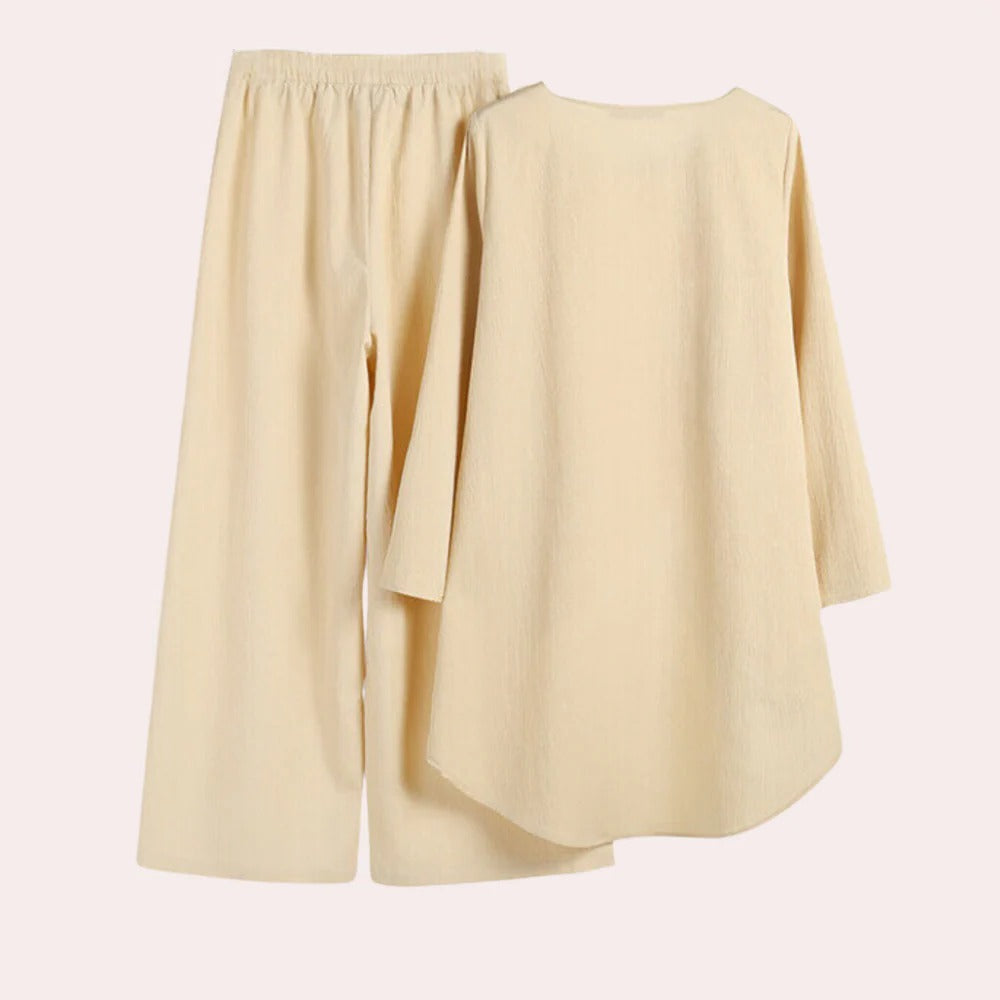 Elegant Ladies Fashion Set - detail