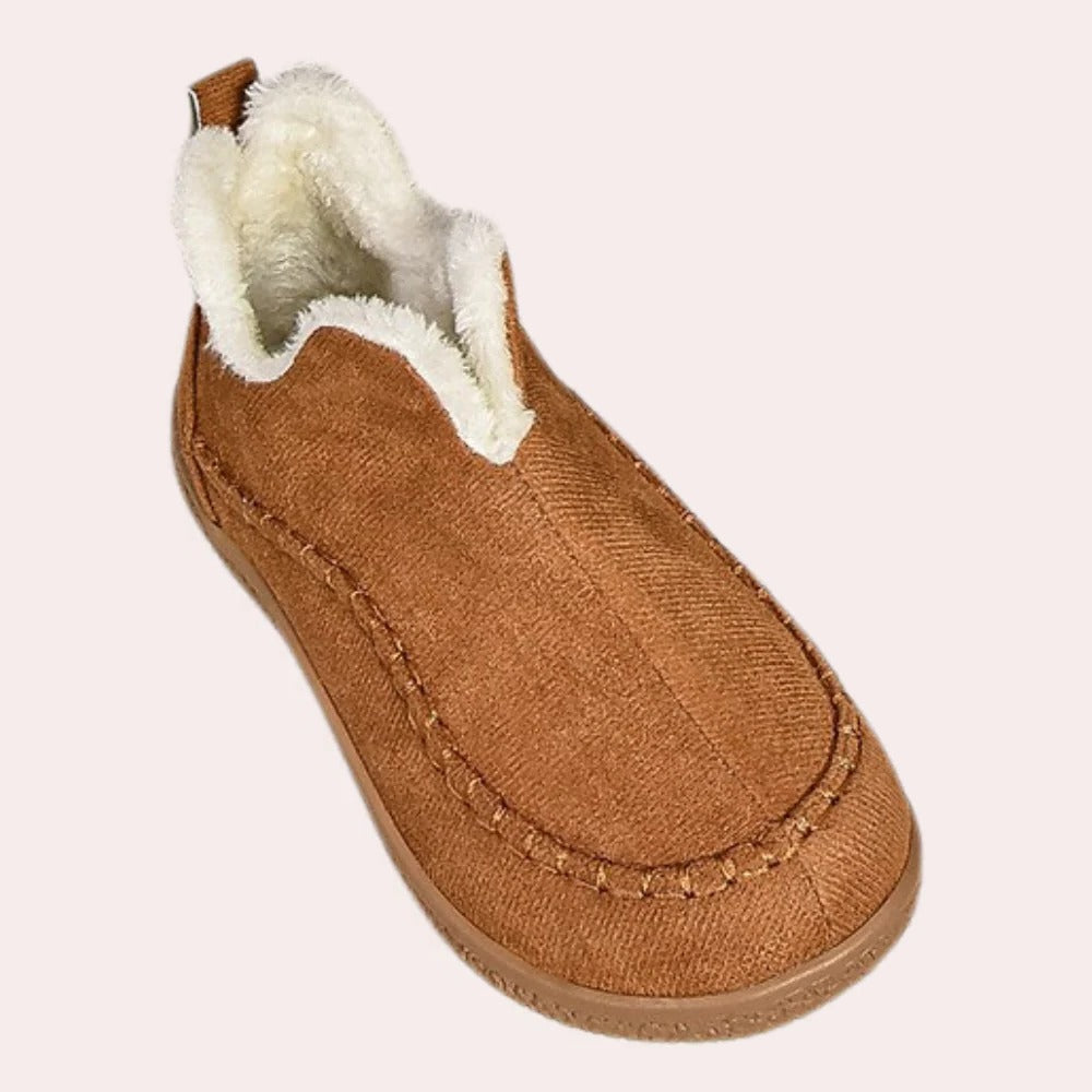 Comfortable Winter Shoes for Women - in use