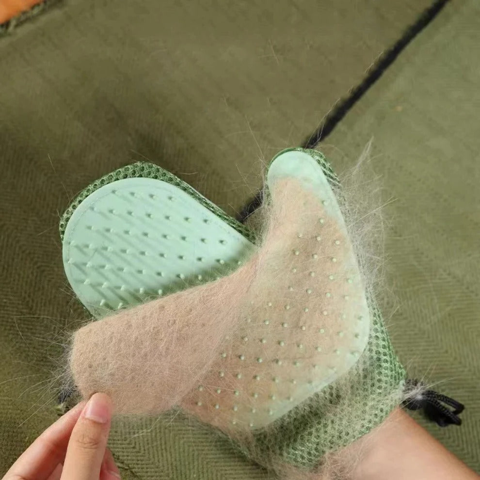 2in1 cat glove for grooming - detail