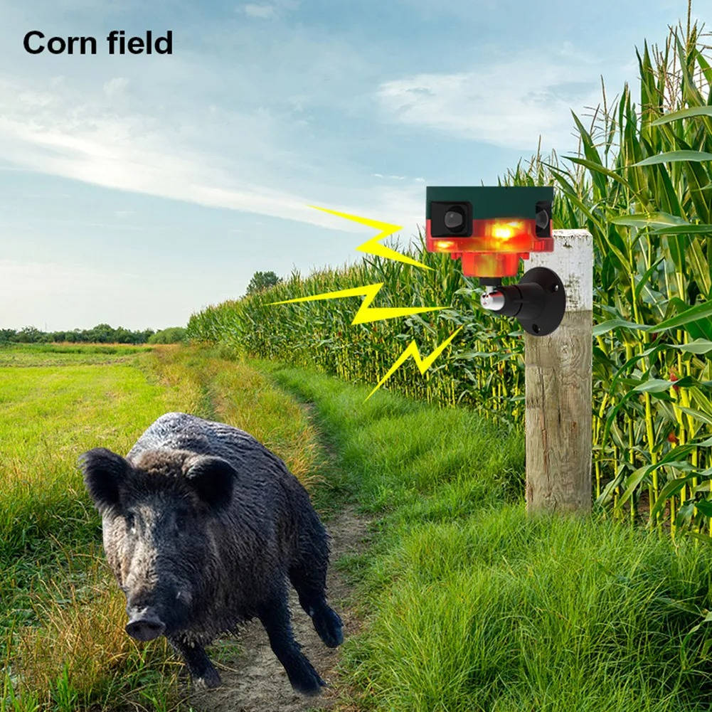 360 degrees Solar-Powered Animal Repeller for Pigeons, Birds, Rabbits, Deer & Wildlife - detail