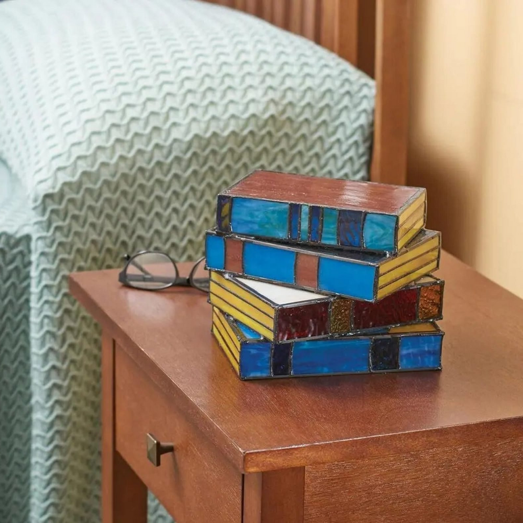 Books Lamp - detail