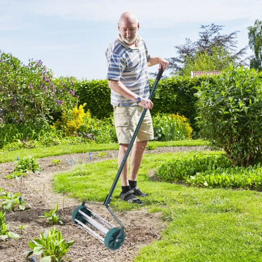 Heavy Duty Manual Lawn Spike Soil Aerator - detail